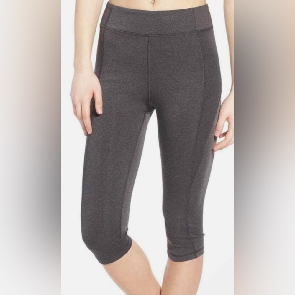Ivy Park High Rise Sculpting Capri Leggings Gray Activewear M NWOT